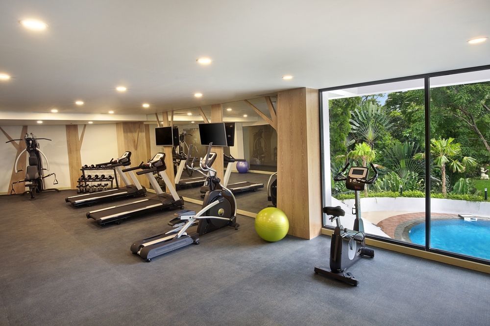 Отель Ibis Styles Bogor Raya Экстерьер фото