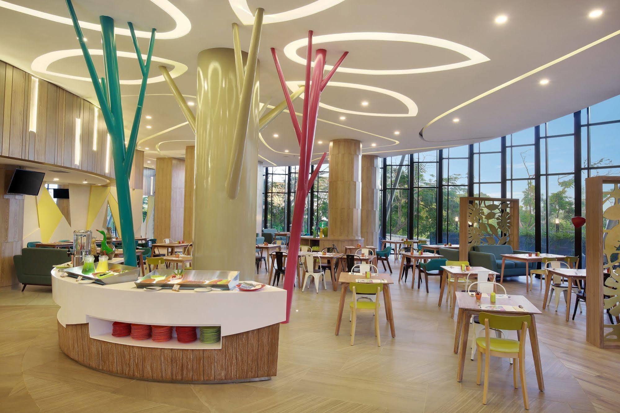 Отель Ibis Styles Bogor Raya Экстерьер фото