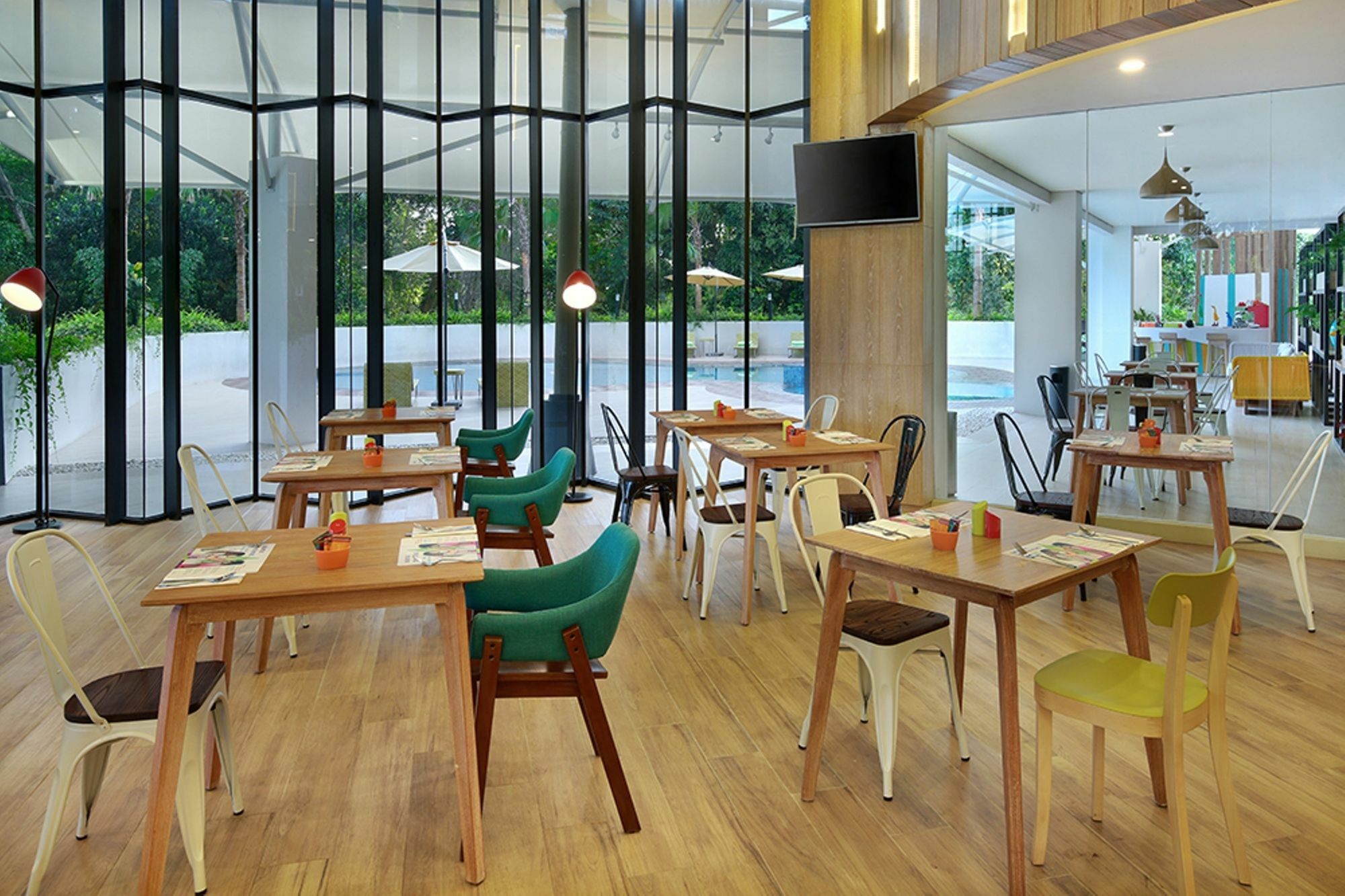 Отель Ibis Styles Bogor Raya Экстерьер фото